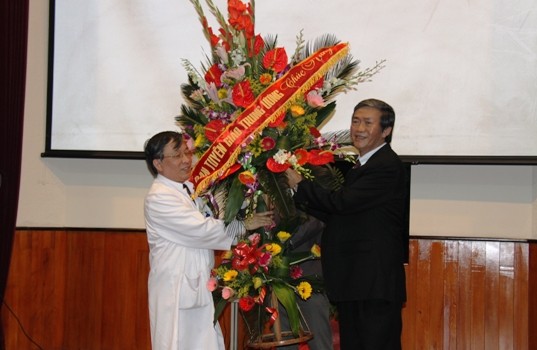 Party leader’s greeting on Vietnamese Physicians’ Day - ảnh 1